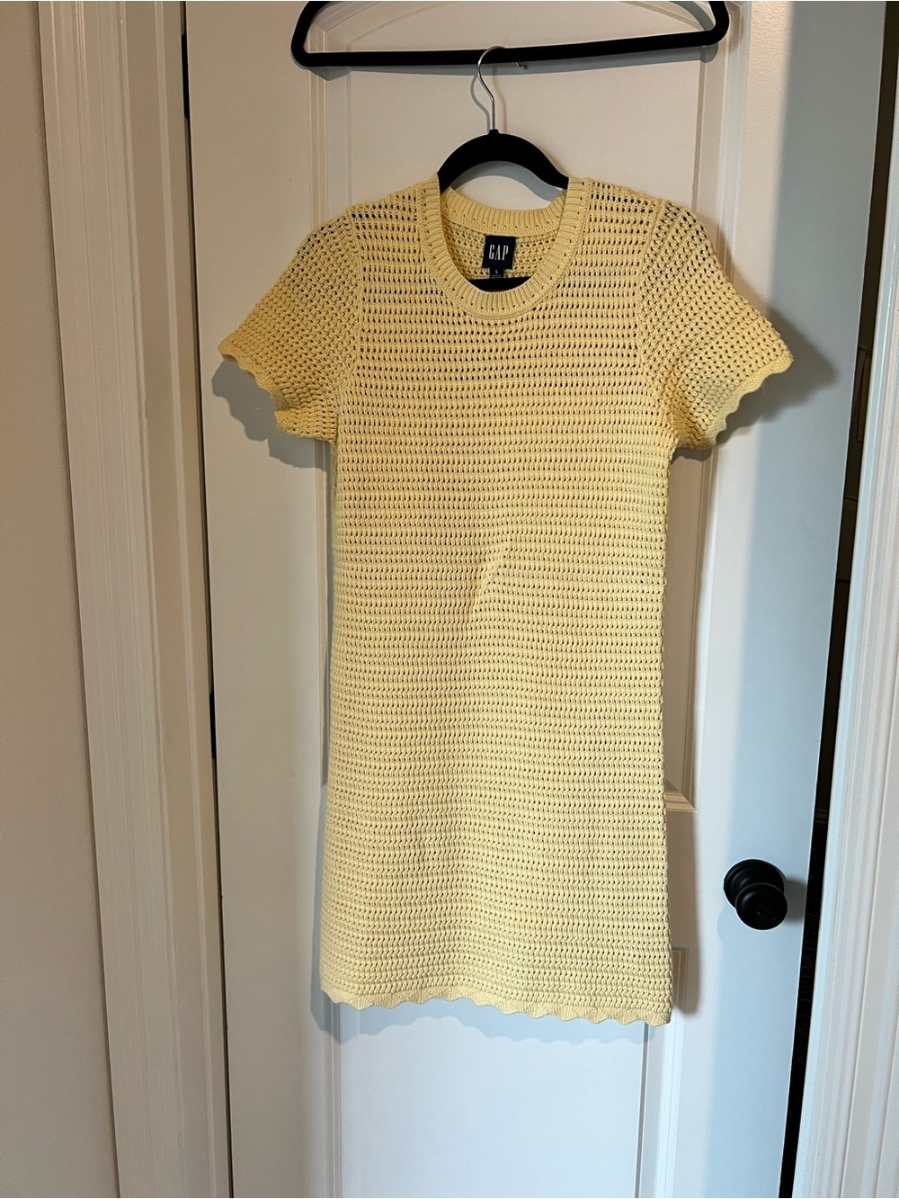 GAP Pale Yellow Knit Short-Sleeve Crochet Dress